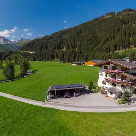 Apartamento Haus Marchegg Tux