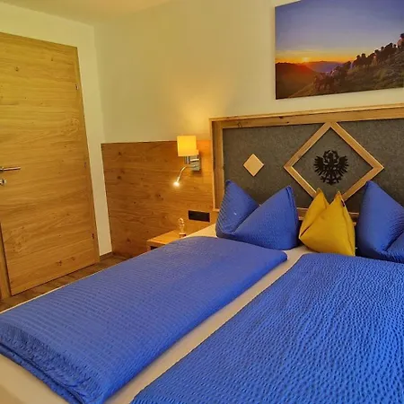 Apartamento Haus Marchegg Tux