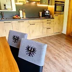 Haus Marchegg * トゥクス